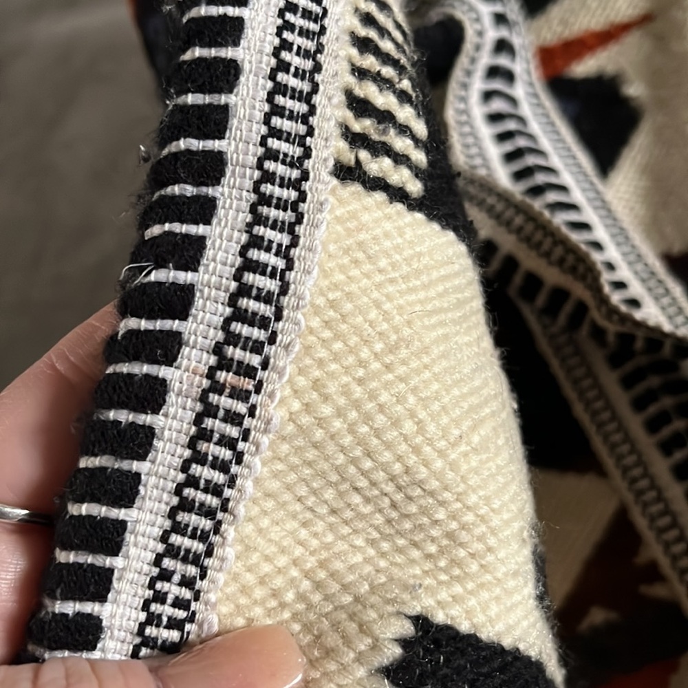 Yari Artesanis XL Wool Bag from Ecuador - Picture 11 of 15